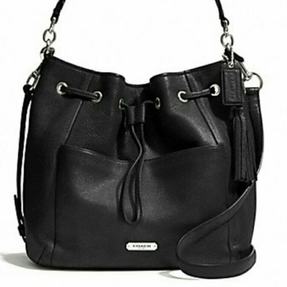 Coach Handbags - Coach bag Leather Bucket Black Avery Drawstring